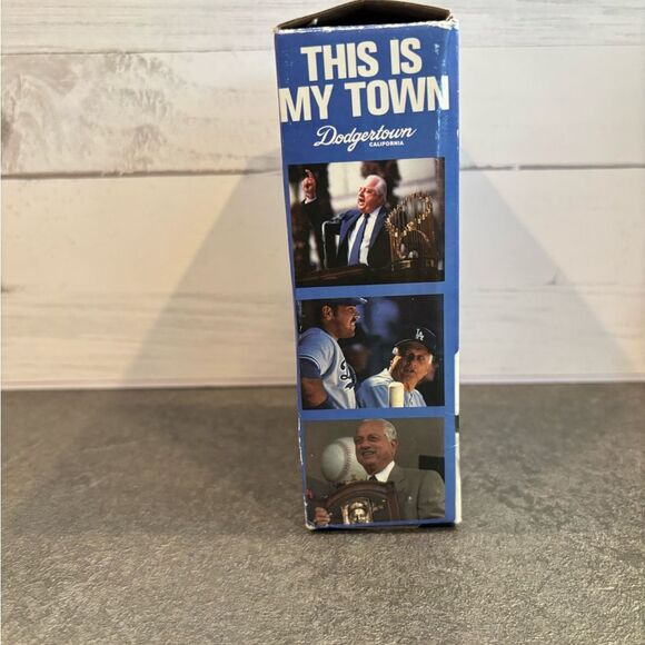 SGA Los Angeles Dodgers Tommy Lasorda Hall of Fame Mini Plaque - Picture 10 of 11